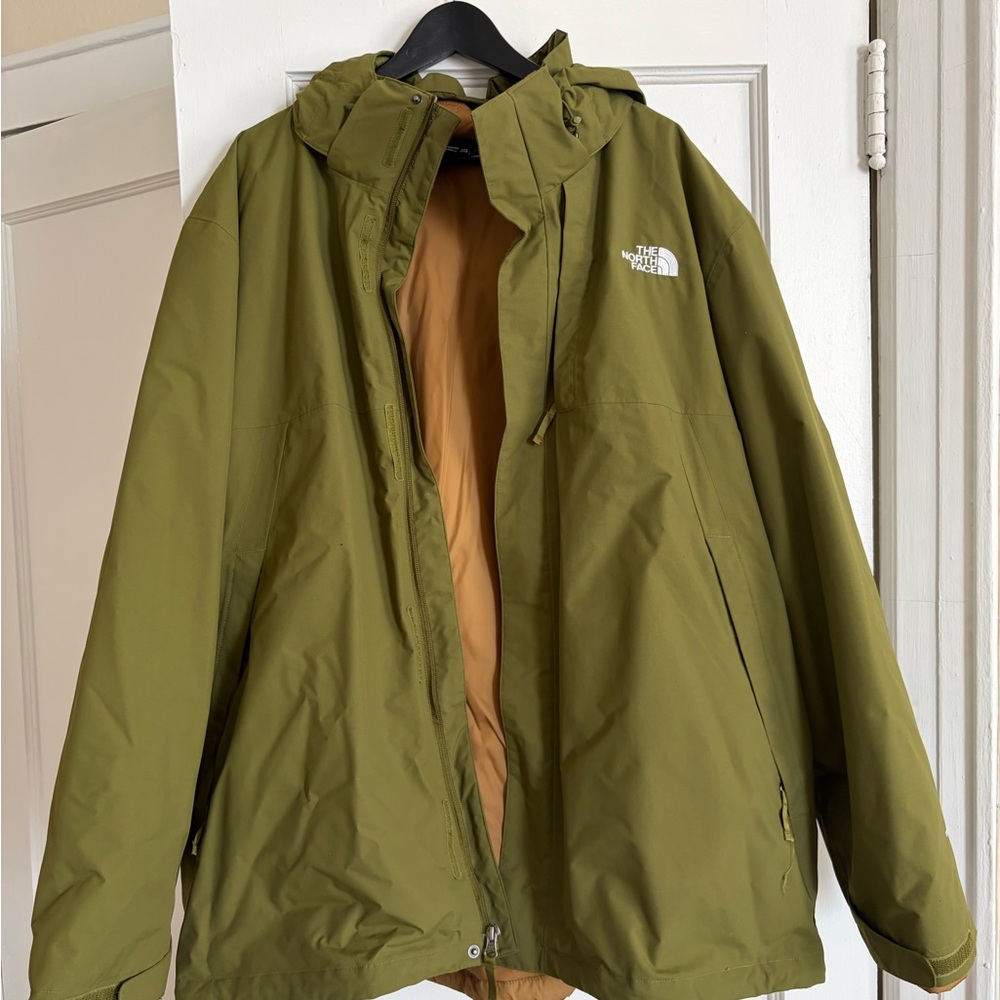 The North Face Men's Triclimate Hooded Jacket with removable insulated jacket